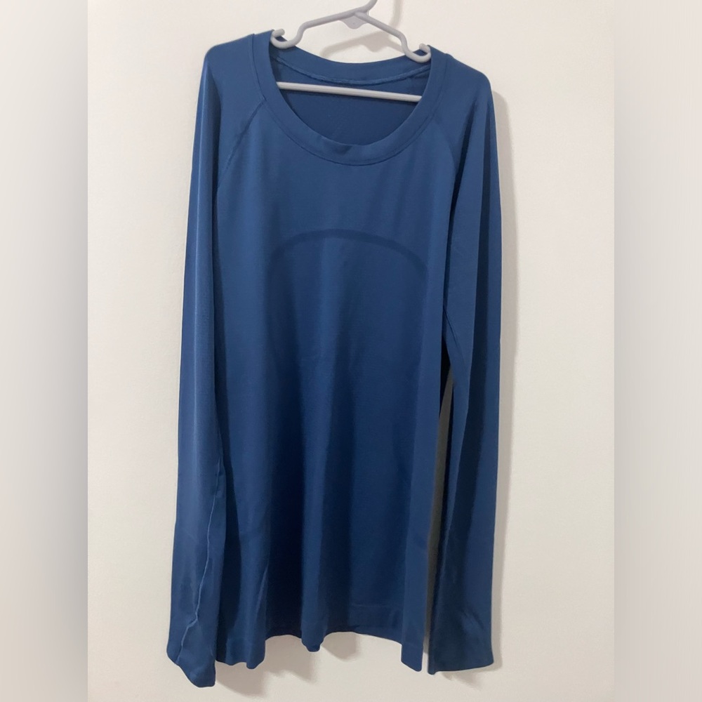 Lululemon Swiftly Long Sleeve - Hip Length - Size 6
